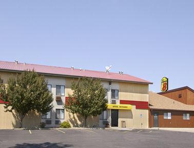 Super 8 By Wyndham Luverne מראה חיצוני תמונה